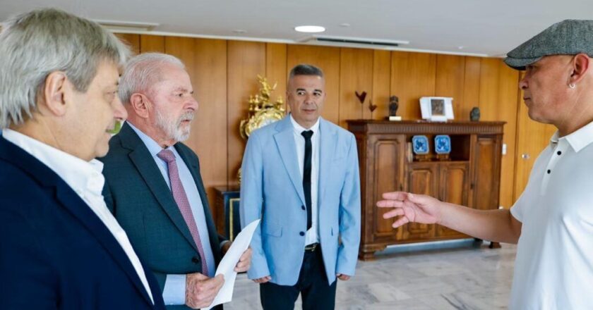 Abel Furlán: «SKF, tras 90 años, va a ser importadora y despide a 150 obreros. Mustad cierra, despide a 50. Están transformando el modelo productivo de la Argentina»