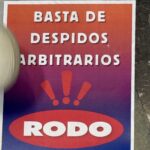 Con una ruidosa protesta, los trabajadores de Rodó recorrieron el Unicenter para reclamar por su reincorporación