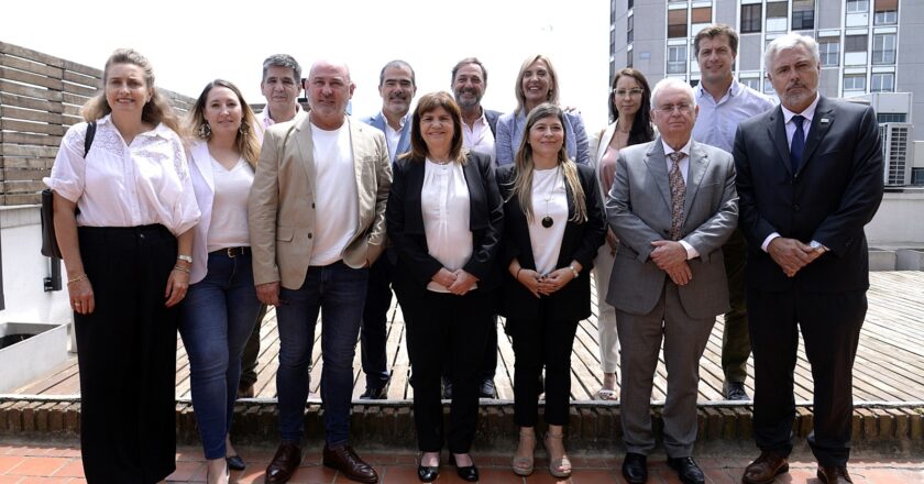 Aunque se confirmó que recibía millones de dólares de Fred Machado, el Movimiento Empresarial Anti Bloqueos salió a respaldar a Lácteos Vidal y se animó a hablar de «mafias»