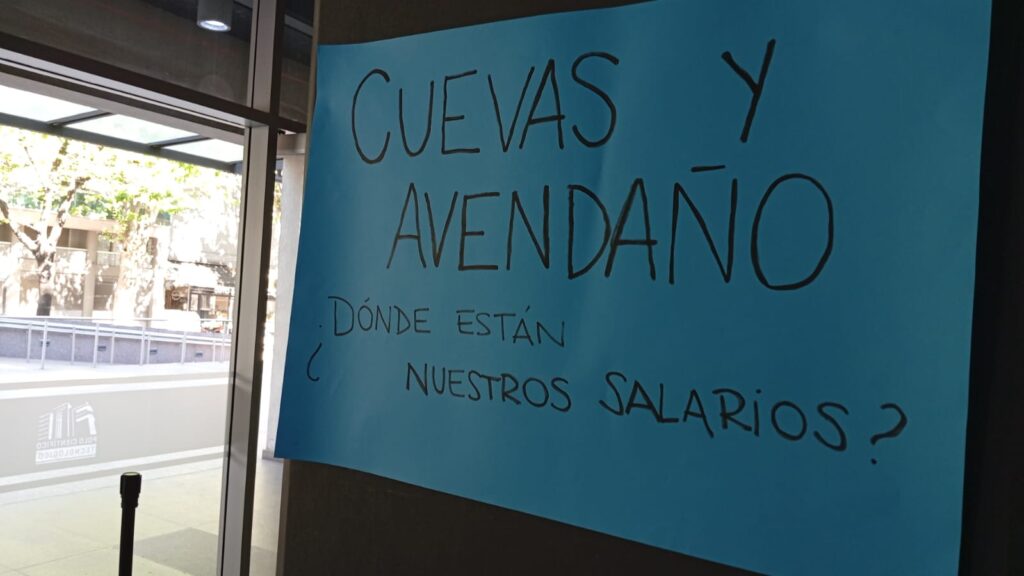 Becarios mantienen ocupación pacífica en la Agencia I+D+i por salarios congelados y falta de subsidios: "La ciencia argentina se apaga"