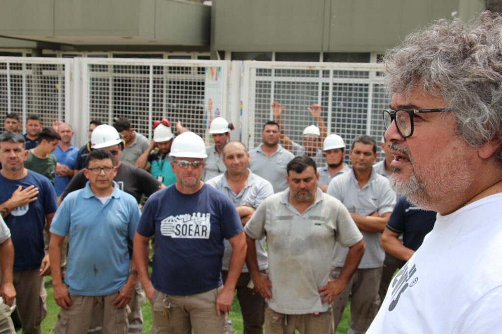 Yofra planteó que las Aceiteras tuvieron una "apropiación de renta extraordinaria" con la baja de retenciones y advirtió: "Si no conseguimos el aumento salarial vamos a ir a la huelga"