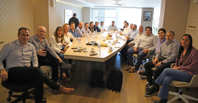 Petroleros crean un seguro de vida obligatorio que garantiza el salario por cinco años en caso de accidente laboral