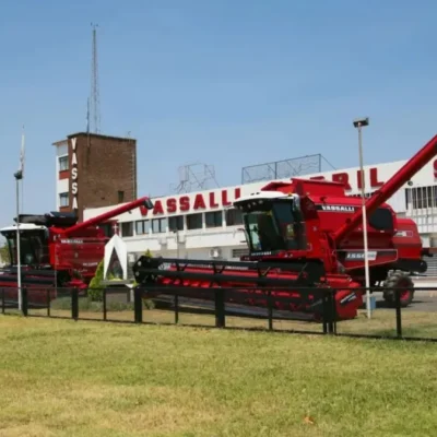 Rumores de venta de la histórica fábrica de cosechadoras Vassalli
