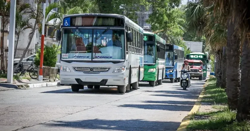Despidos, suspensiones, recortes salariales y procedimientos preventivos de crisis: el transporte del Chaco amenaza más de 500 puestos de trabajo