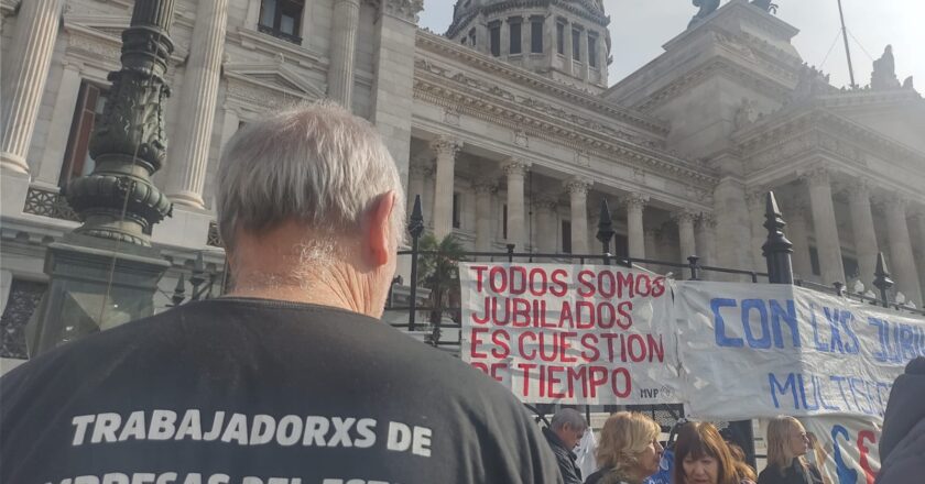 Ex empleados de SEGBA se sumaron al rechazo para que se frene la privatización de Nucleoeléctrica