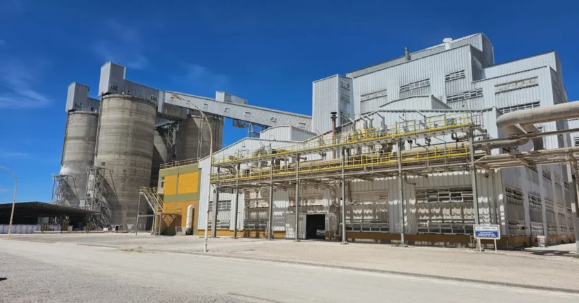 ALPAT llegó a un acuerdo con los transportistas para levantar el bloqueo pero sigue el reclamo para tener contratos estables