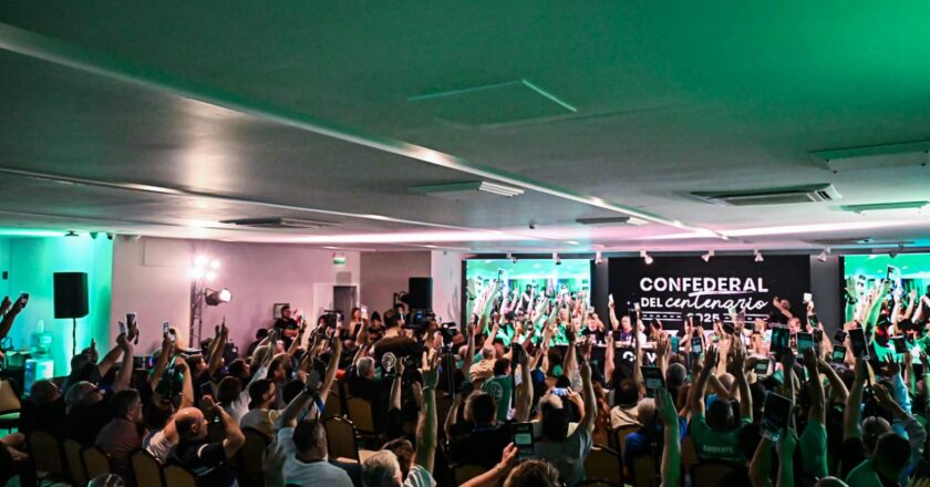 Ante la amenaza de un nuevo recorte del 10% de la planta estatal, ATE evalúa adelantar el Paro Nacional: «No vamos a tolerar ningún despido»