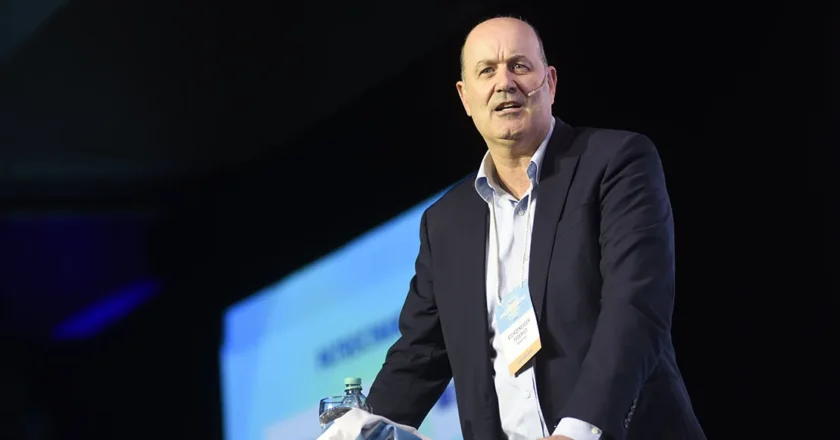 Dos abogados de Techint, un ministro y dos de sus funcionarias, los redactores de la Reforma Laboral libertaria