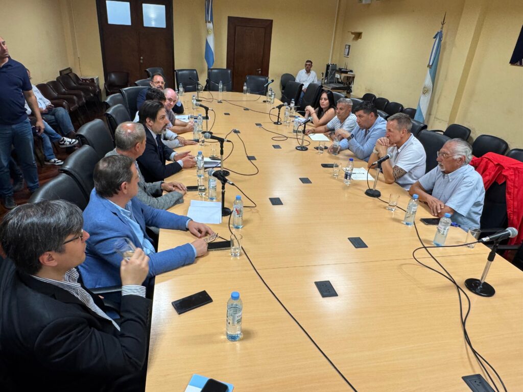 Roberto descartó que la Reforma Laboral vaya a generar empleo: "Ninguno de los 197 artículos traerá beneficio a los trabajadores"