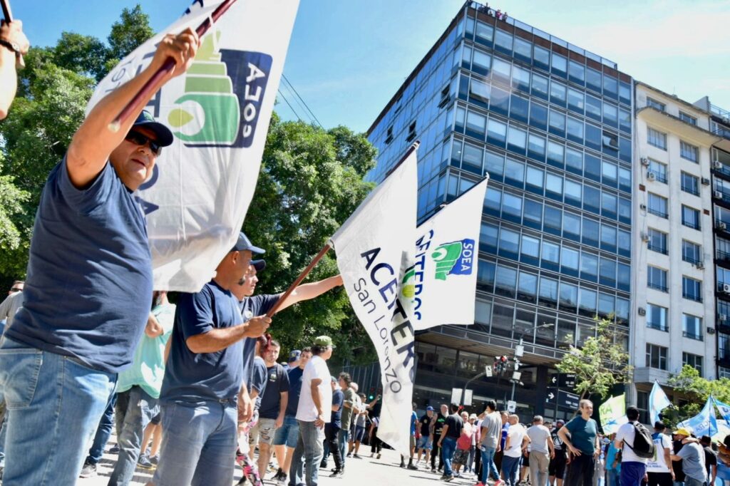 Aceiteros San Lorenzo convocó a movilizar contra "la reforma laboral que amenaza derechos, salario y convenios"