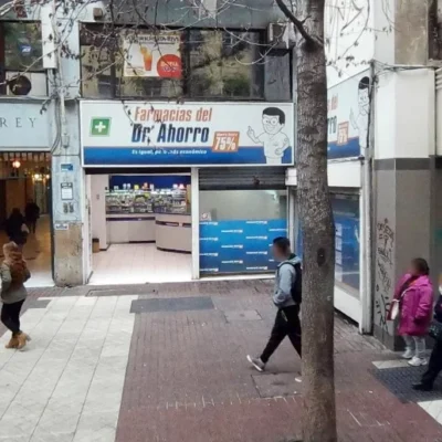 Ya van 90 trabajadores despedidos de Farmacias del Dr. Ahorro, falta de pagos y convocan a otra movilización