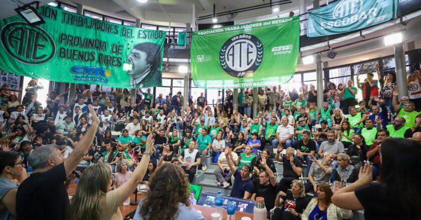 ATE se convirtió en el primer gremio que le sumó un paro nacional a la movilización del 18 de diciembre contra la Reforma Laboral: «Hay pudrírsela a los gobernadores en sus territorios