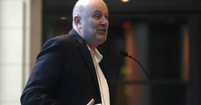 Alerta máxima en el universo sindical por la aparición de un nuevo borrador de «Modernización Laboral»: 109 páginas, 182 artículos y cambios en toda la legislación