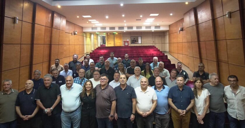 Más de 30 sindicatos cordobeses reforzaron la unidad de cara a la marcha del 18 y repudiaron la visita de Milei