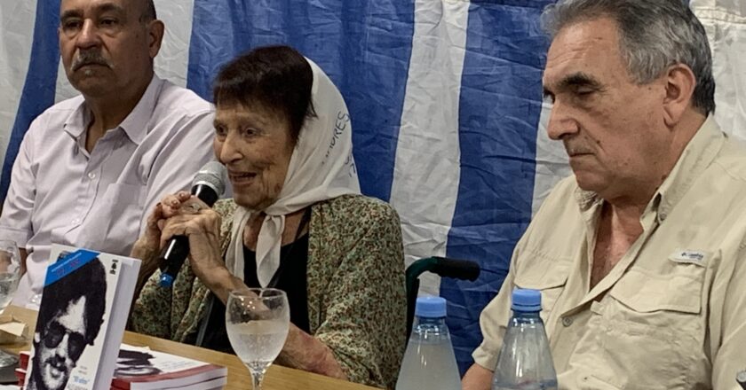 Juan Carlos Schmid: “La democracia no es una casualidad, es una conquista”