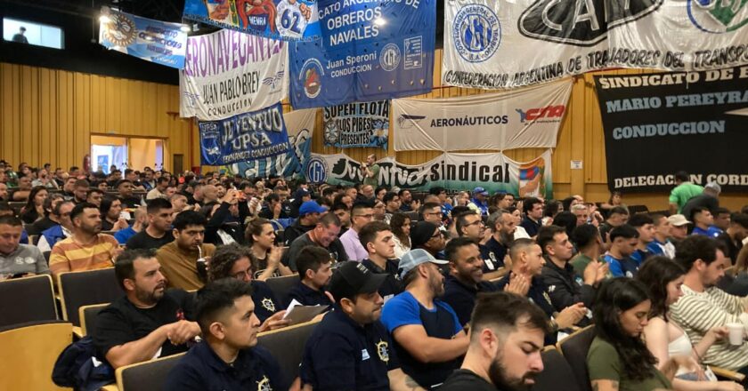 En un masivo Congreso, la Juventud del Transporte pidió más participación política de los trabajadores y rechazó la reforma laboral