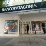Violenta represión en Banco Patagonia: Infantería arremetió contra delegados y trabajadores que reclamaban por maltrato laboral de una gerente
