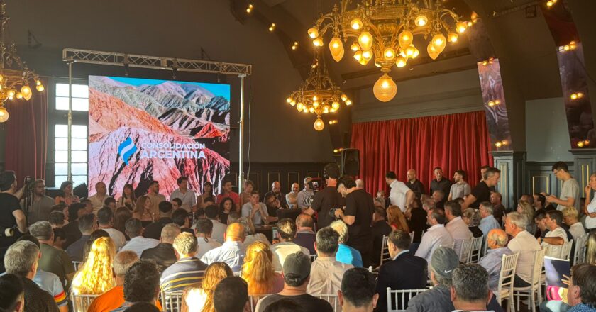 Con una fuerte impronta gremial, se lanzó “Consolidación Argentina”, un espacio político que impulsa una eventual candidatura de Dante Gebel