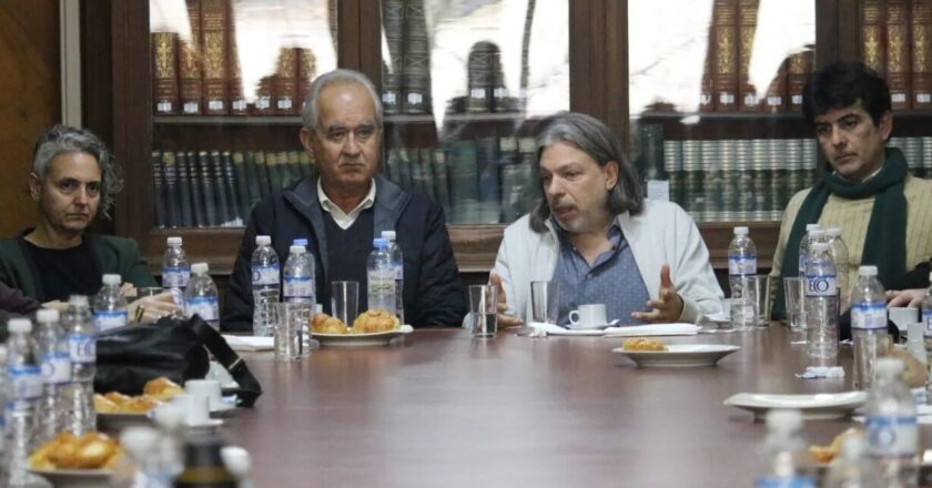 Docentes y nodocentes de universidades se suman a la marcha contra la reforma laboral de la CGT y reclaman el financiamiento universitario