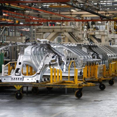 Peugeot paraliza la producción un mes y adelanta vacaciones en su planta de El Palomar