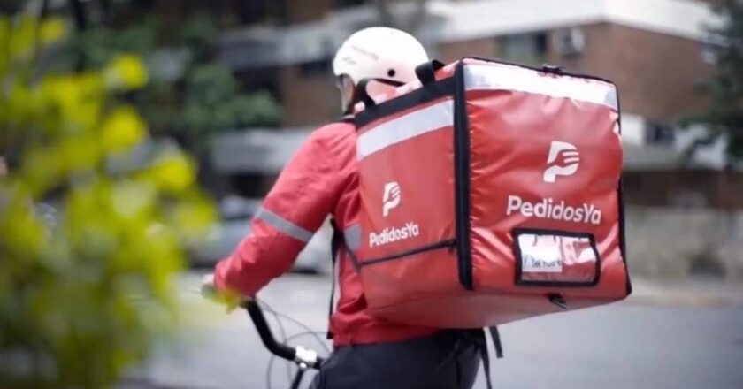 Kicillof elabora un proyecto de ley para regular el trabajo en plataformas: seguro a cargo de la empresa, acceso a salud, descuentos en materiales de trabajo y paradores seguros