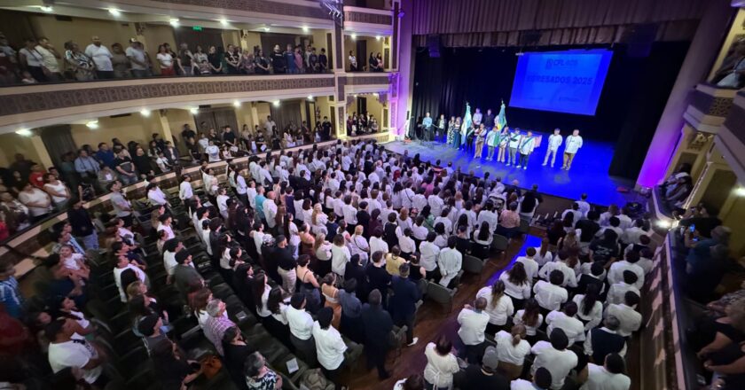 Egresaron más de 600 alumnos del Centro de Formación Laboral de UTHGRA Mar del Plata