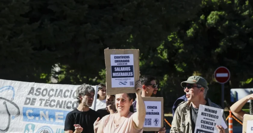 Trabajadores de la Comisión Nacional de Energía Atómica denunciaron que el Gobierno tiene paralizados proyectos nucleares «estratégicos»