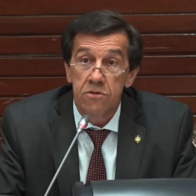 En Jujuy, gremios municipales apuntan contra el gobernador Sadir por el despido de una treintena de empleados y aseguran que «los echan para poner a su gente»