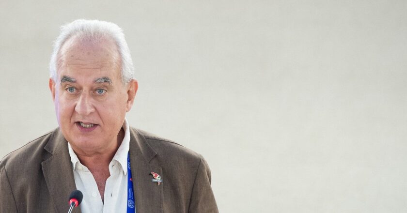 Walter Merkis: «Más del 60% de los NODOCENTES universitarios están bajo la línea de pobreza»