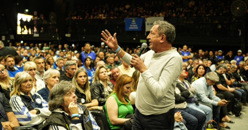 Omar Maturano criticó a los sindicalistas «dialoguistas» y pidió un paro nacional de 48 horas contra la reforma laboral