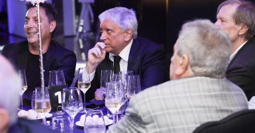 Despidos, deudas, salarios en cuotas y crisis en la Obra Social del Personal del Turf que comanda el ostentoso sindicalista Carlos Felice