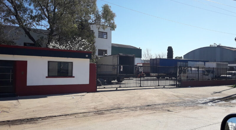 El mayorista Lustramax anunció que busca echar a 29 empleados de su planta en Tortuguitas y los trabajadores llaman a que «no se ejecuten los despidos»