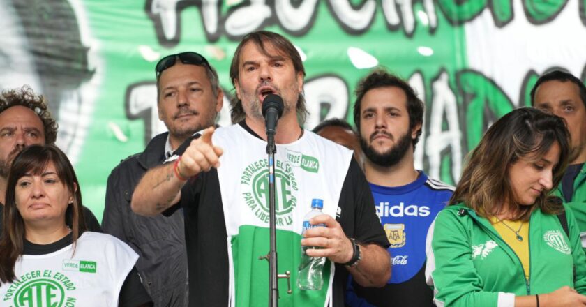 ATE Capital suspendió su actividad en Plaza de Mayo por el fallecimiento de Beto Pianelli: “El vacío que deja es enorme en el movimiento obrero”