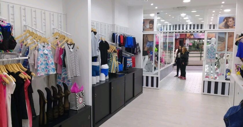 140 despidos en Cocot y Dufour: Reclaman por retraso en los pagos, salarios fraccionados y por el ingreso de importados