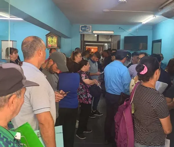 Caos total en la Municipalidad de Concordia tras el despido de municipales contratados: En una oficina quedaron sólo dos personas