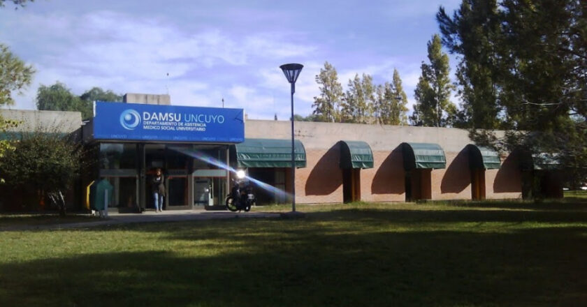 Advierten que por el ahogo presupuestario a las universidades hay pérdida de puestos de trabajo en DAMSU, la obra social de la UNCuyo