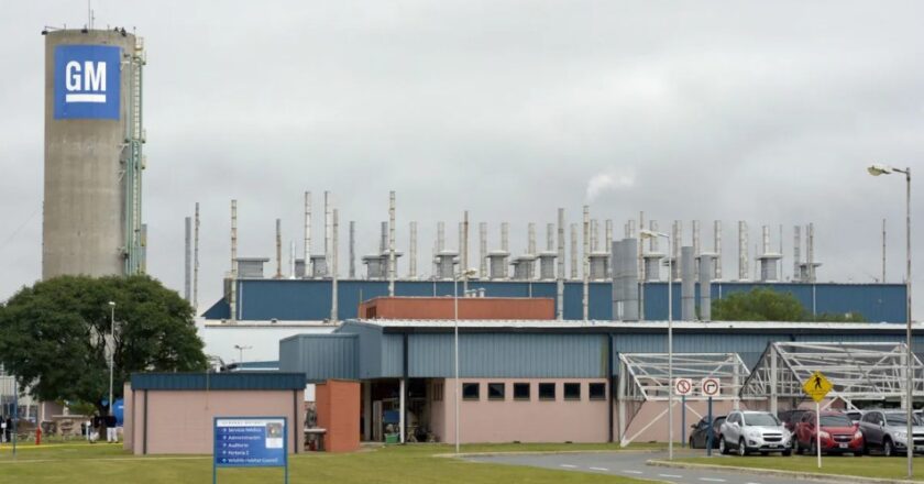 General Motors levanta las suspensiones tras un año de actividad reducida y la planta de Alvear volverá a trabajar