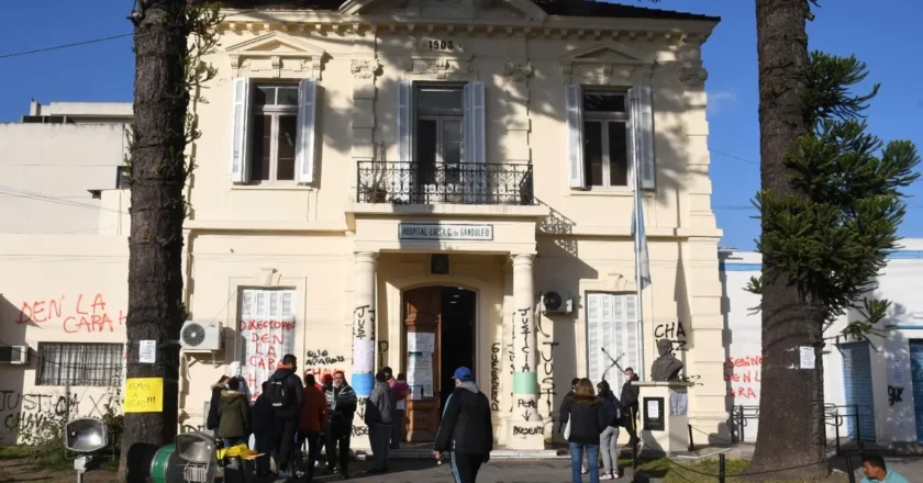 Denuncian «cesantías y ataque antisindical» en el Hospital Gandulfo de Lomas de Zamora