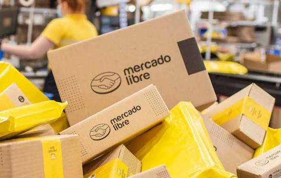 Mercado Libre avanza con unos 300 despidos en el área de experiencia de usuario y hay sospechas de que serían reemplazados por IA