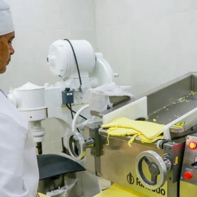 La Federación de sindicatos alimenticios arranca el 2026 con las empresas del sector en la mira por despidos y suspensiones