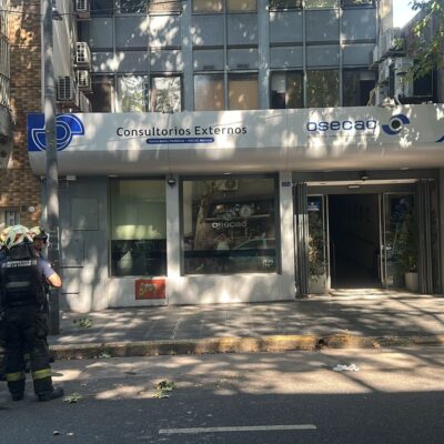Tras el desprendimiento de un cielorraso, OSECAC informó el estado de situación: siete personas resultaron con lesiones leves y se está investigando la causa del incidente