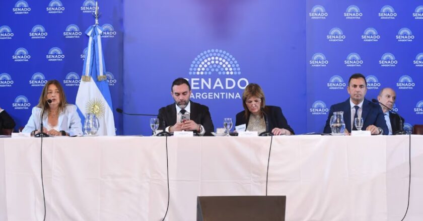 El Gobierno abre una negociación con la CGT y empresarios para modificar la Reforma Laboral y buscar su aprobación en el Senado