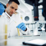 El Sindicato de Farmacéuticos cerró paritarias con las cámaras del sector y consiguió llevar el piso salarial a 3 millones y medio de pesos