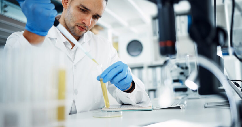 El Sindicato de Farmacéuticos cerró paritarias con las cámaras del sector y consiguió llevar el piso salarial a 3 millones y medio de pesos