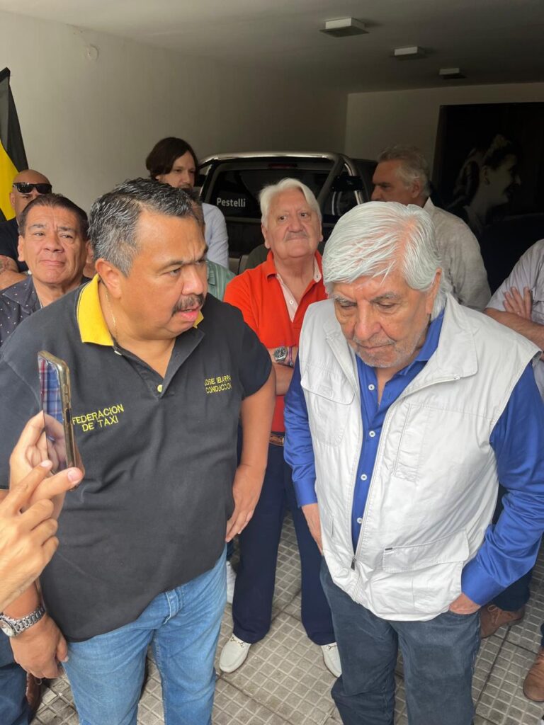 Moyano fue a la reunión de las 62 Organizaciones, calificó de "gorila" a Patricia Mullrich y le mandó un mensaje a los Senadores: "Espero que no revivan la Banelco"