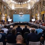 Con un extenso informe y el respaldo de cámaras empresarias y de gremios, Kicillof presentó formalmente su rechazo a la Reforma Laboral