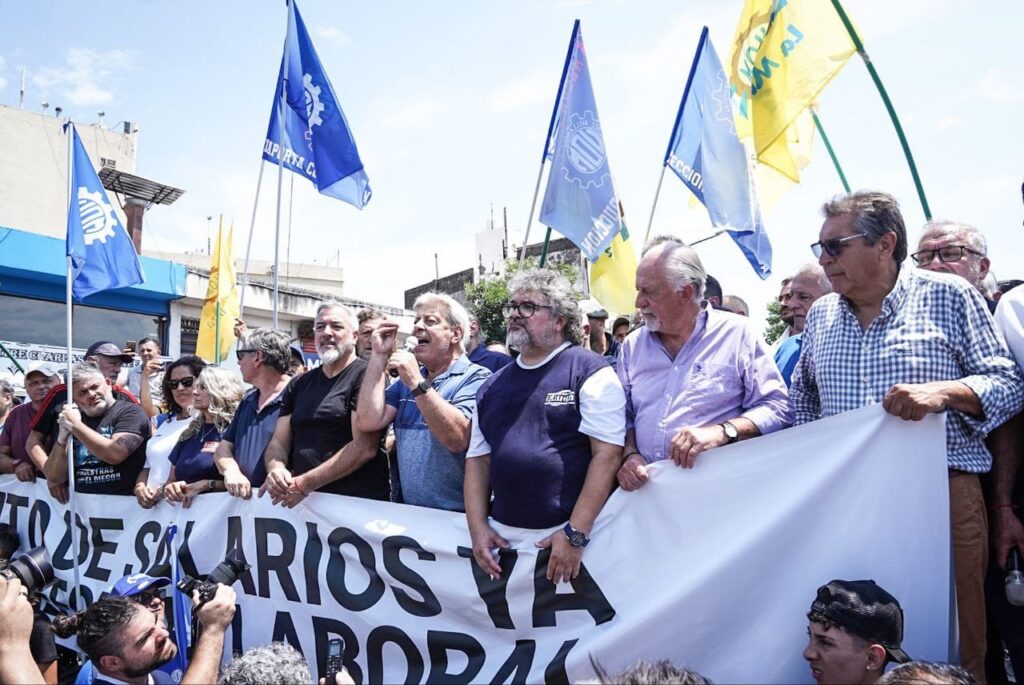 "No al pacto contra las y los trabajadores", el documento que presentó el sindicalismo combativo y que apunta a los gobernadores