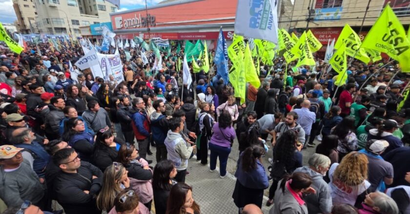 Los Petroleros se sumaron a las protestas contra la Reforma Laboral en Chubut y en la CGT ya cuentan con el voto de «Loma» Ávila en Diputados