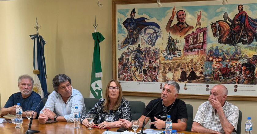 Los gremios industriales rechazaron la Reforma Laboral y anticiparon protestas: «No van a ver a los trabajadores de rodillas, les sobra coraje y dignidad»