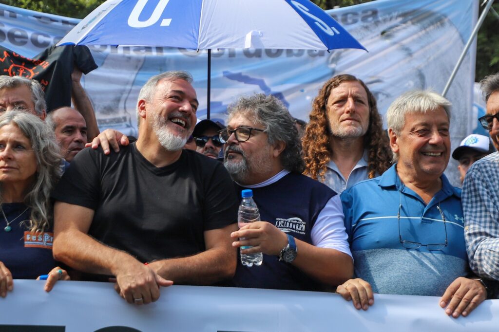 Otro Round entre Aguiar y Adorni: "Sos el claro ejemplo de que un burro puede llegar a ser jefe de Gabinete"